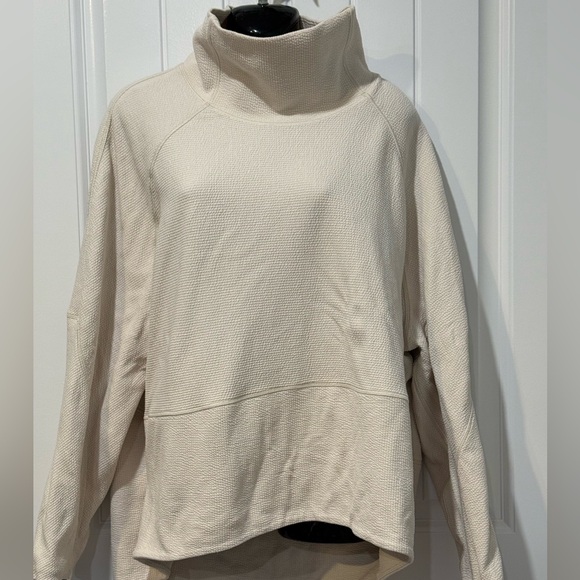 Lululemon Textured Funnel-Neck Pullover - Picture 6 of 13